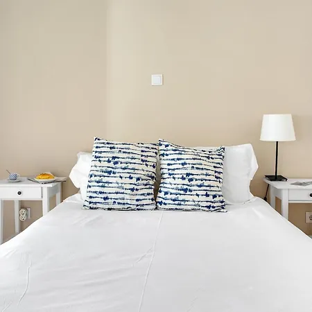 Modern 2 Bedroom In Estrela With Outside Terrace! Amazing For Families, Couples, Friends Apartamento *