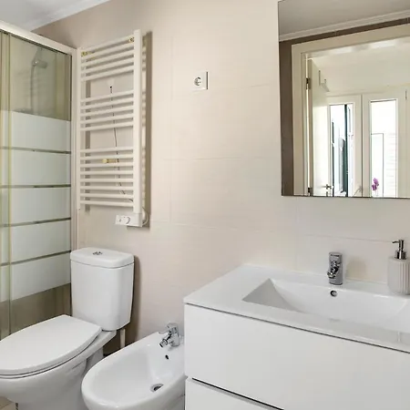 Apartamento Modern 2 Bedroom In Estrela With Outside Terrace! Amazing For Families, Couples, Friends *